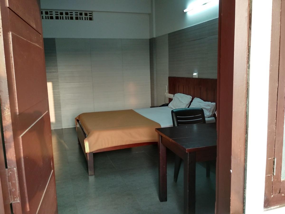 International Tourist Home Kozhikode Exterior photo